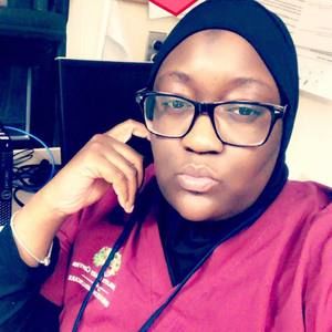 Meet your Posher, Latoya